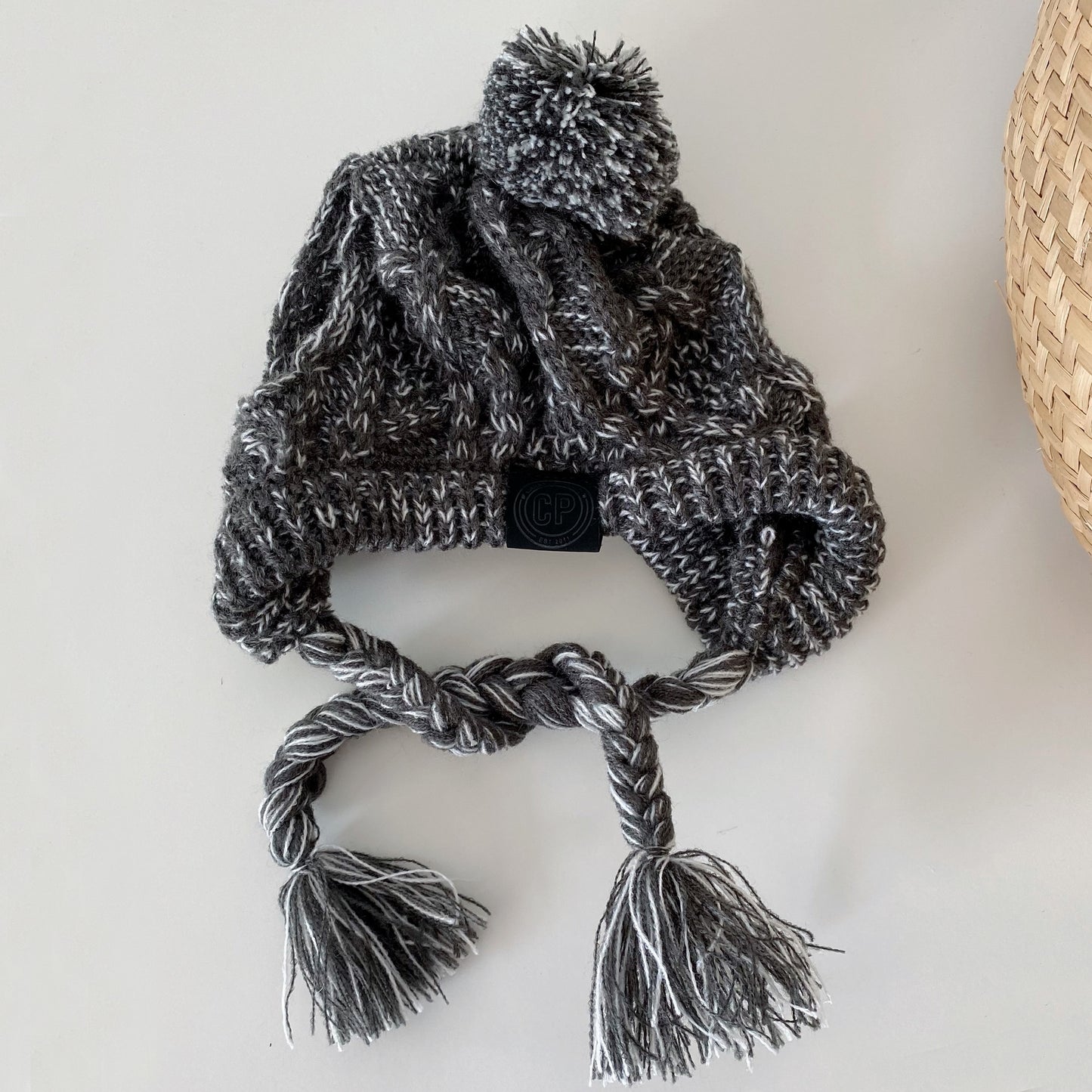 Bonnet d'hiver pour chien pompons