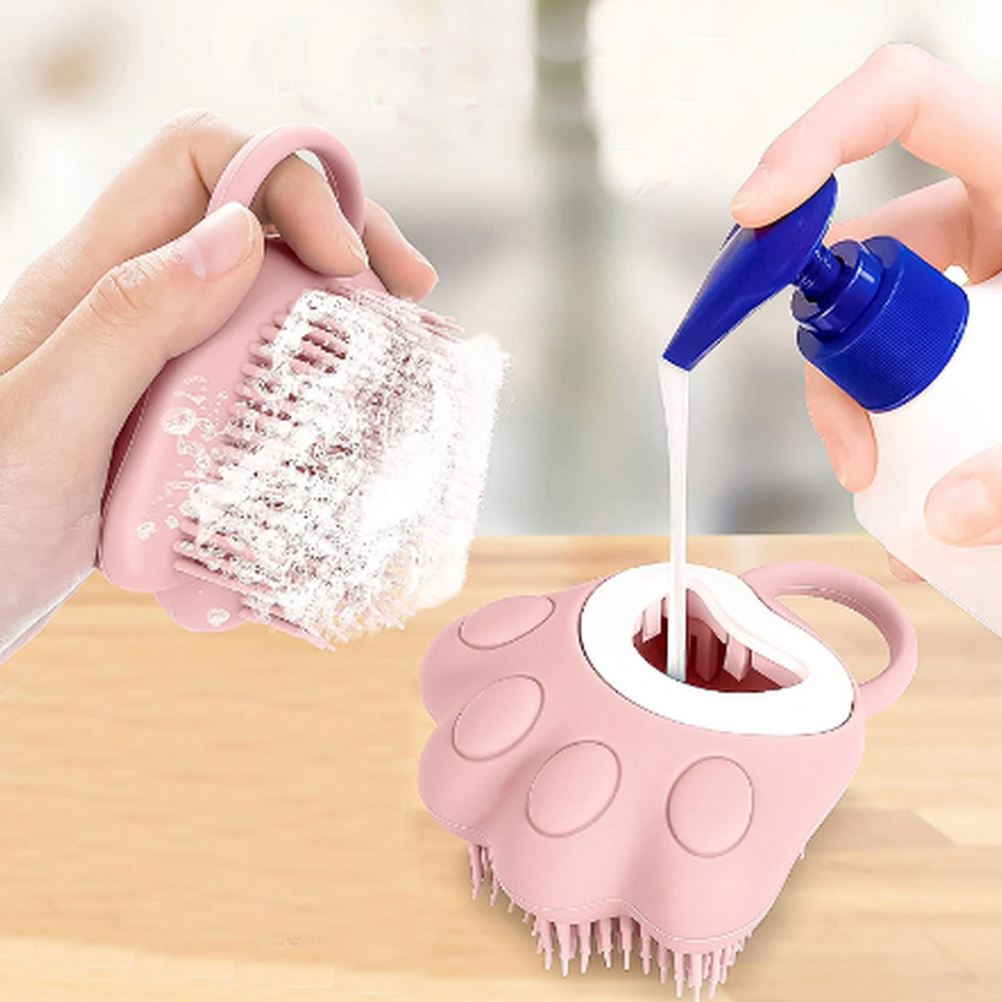 Brosse de douche pour chien rose