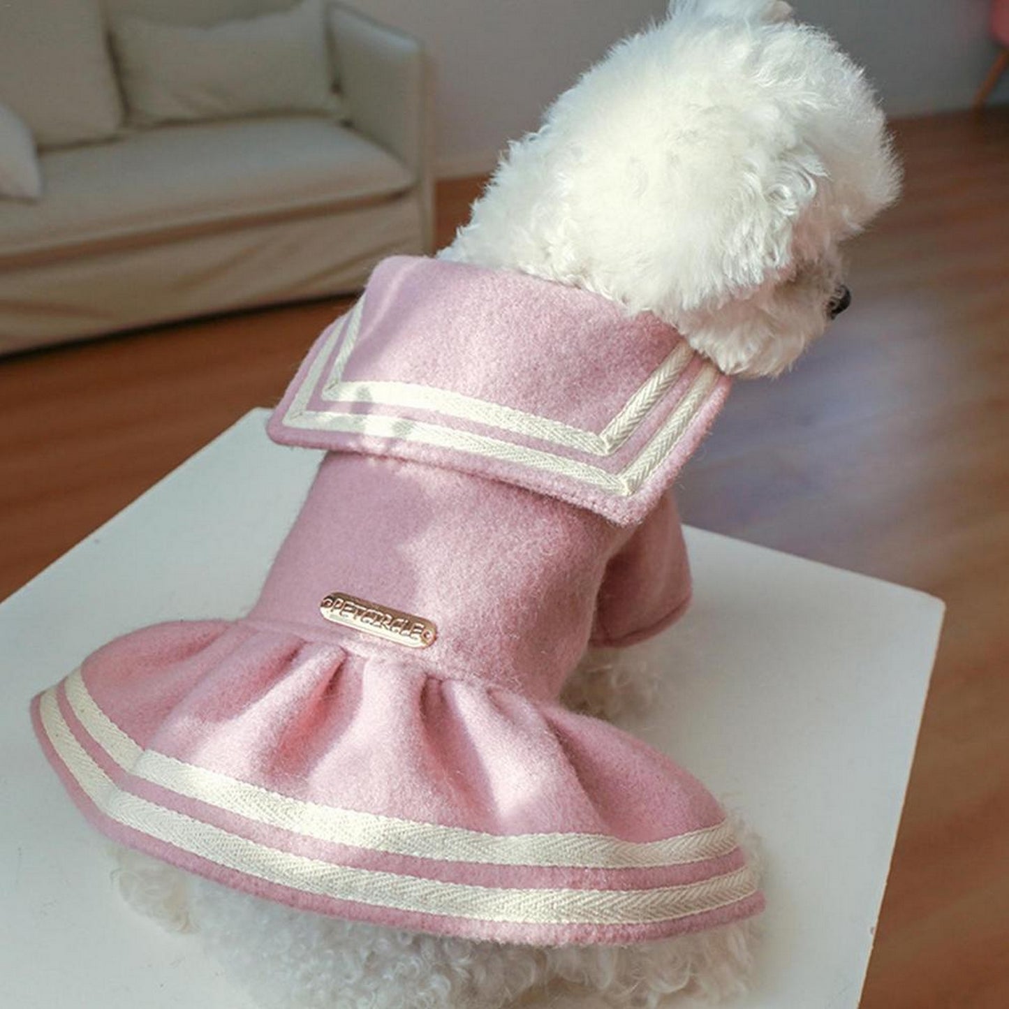 Robe vêtement chienne rose